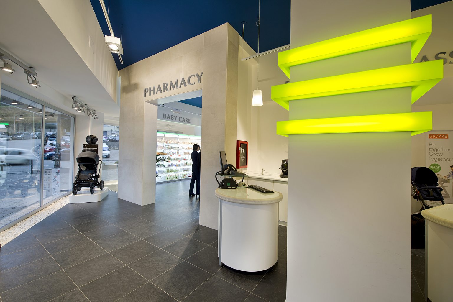 High fidelity Pharmacy experience or high convenience?
