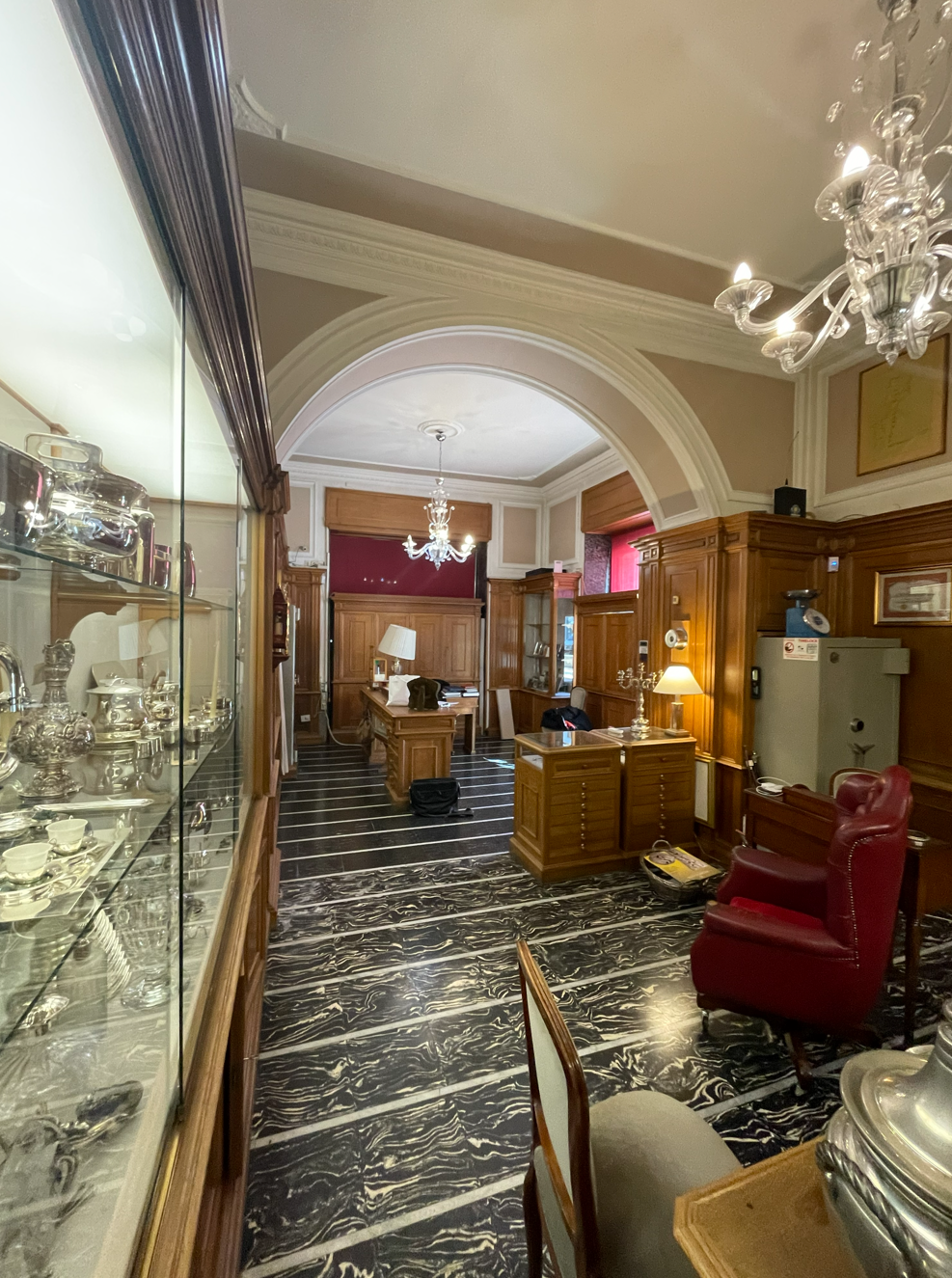 antica farmacia prima della ristrutturazione