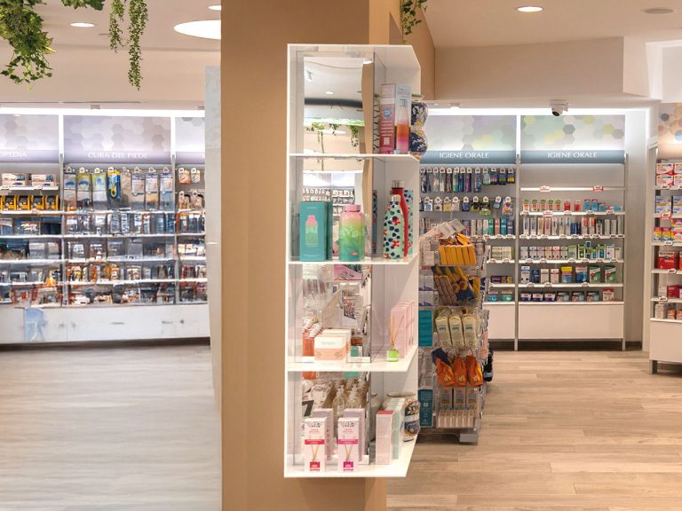 Corner Display Accessory Pharmacy Furniture Pharmacy Furniture Sartoretto Verna